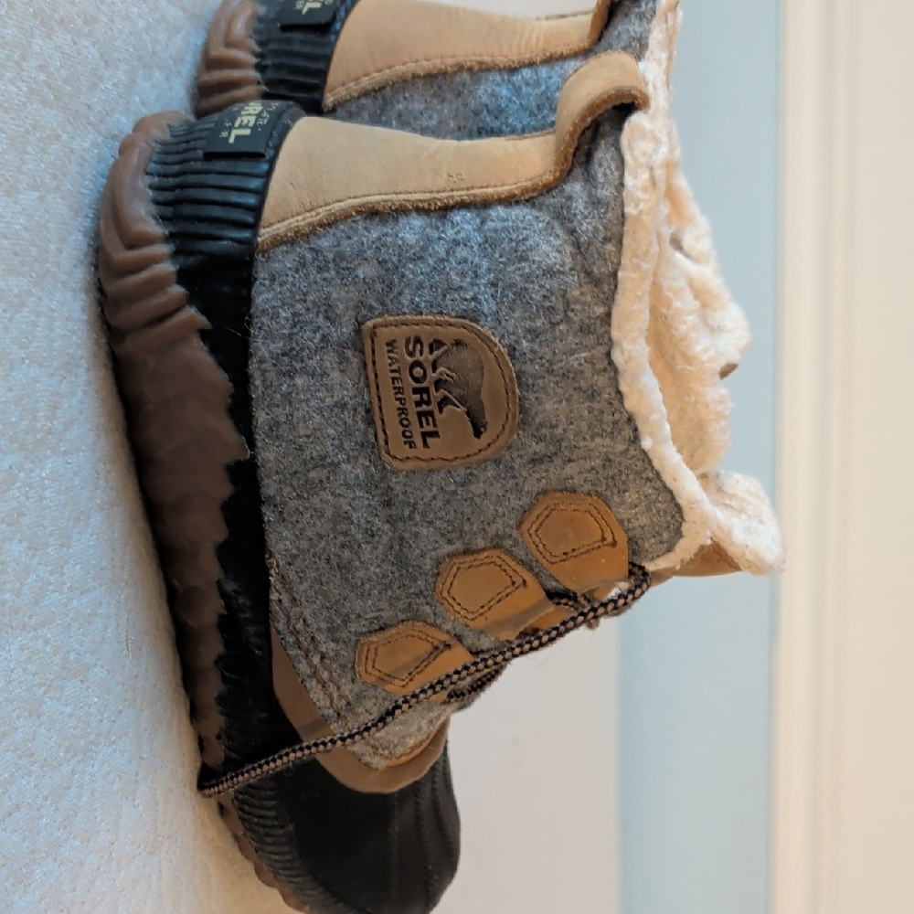Sorel Womens Out And About Boots Gray Felt And  Canvas - Picture 2 of 6
